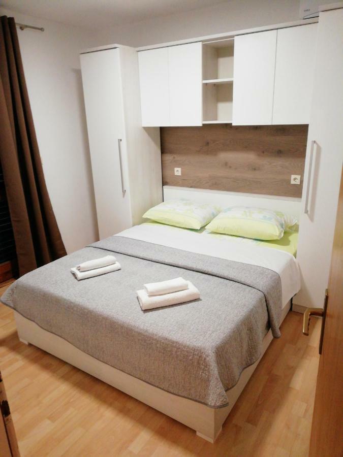 Apartmani Roko Drvenik  Zewnętrze zdjęcie