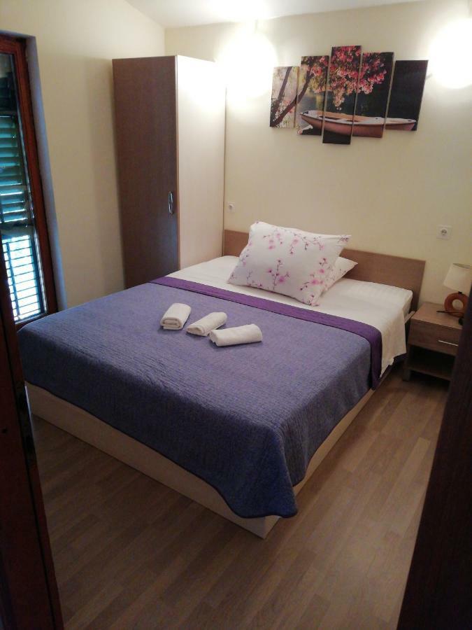 Apartmani Roko Drvenik  Zewnętrze zdjęcie