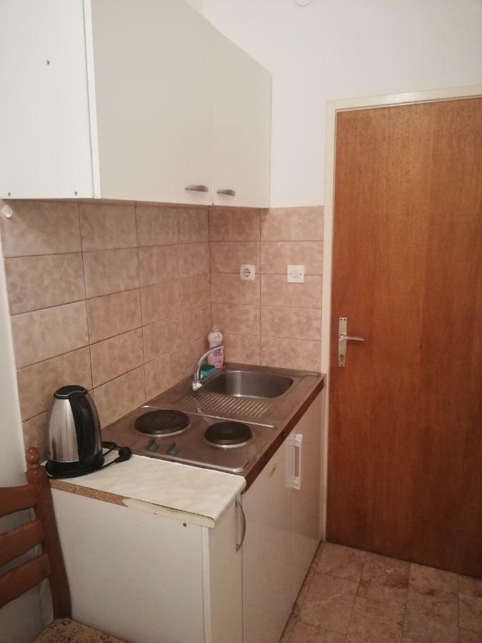 Apartmani Roko Drvenik  Zewnętrze zdjęcie